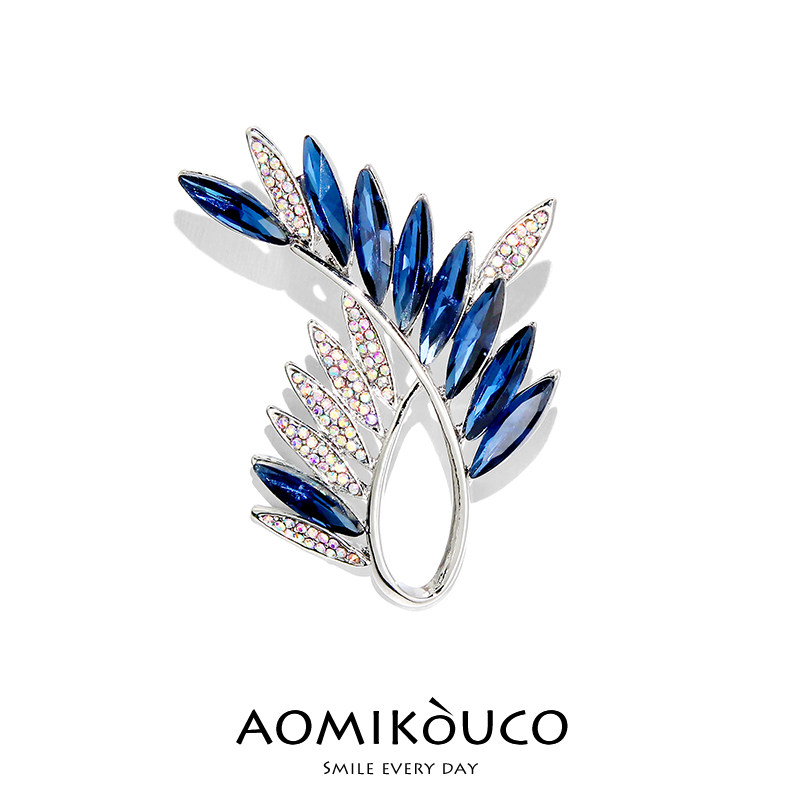 刘涛同款水晶胸针高档女奢华复古镶钻别针时尚西服外套个性配饰品,饰品/流行首饰/时尚饰品新,胸针,淘宝优惠券,粉丝福利购,淘宝优惠卷