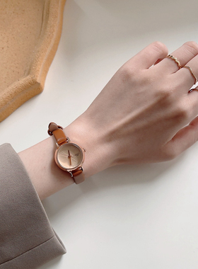 复古小众手表女ins风学生简约气质2022年新款轻奢高级感皮带女表