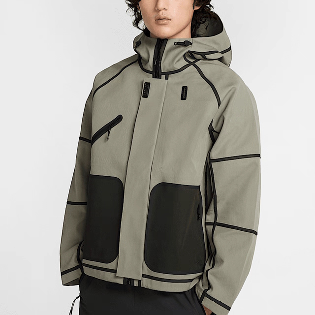Nike/耐克 Storm-FIT 春季男士拼接梭织户外时尚外套HM9474-320