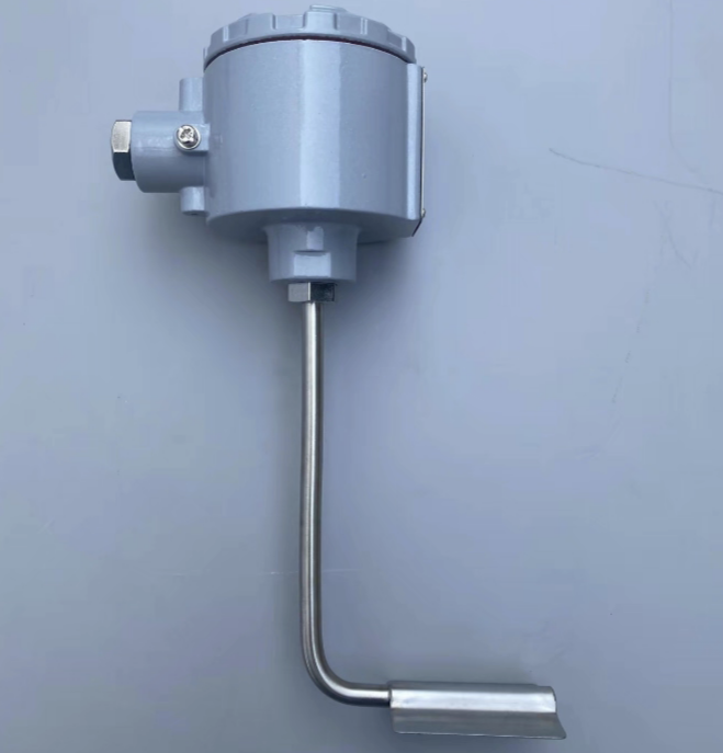 WZPK-148T电伴热管道表面温度测量PT100热电阻L型直角L=150*90MM