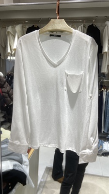 欧货口袋字母刺绣V领宽松慵懒风内搭打底衫女2026新款长袖T恤上衣