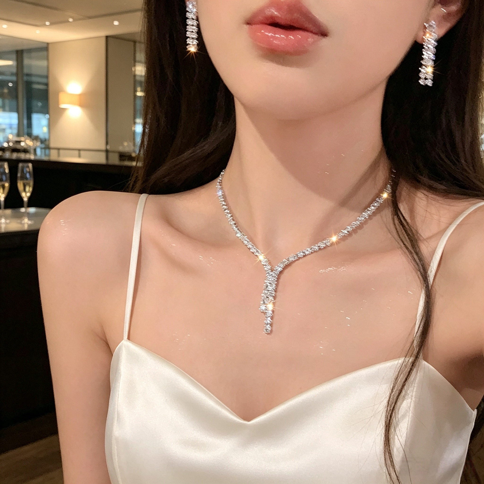 钛钢不掉色满钻Y字流苏项链女轻