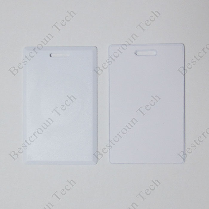 带孔T5577厚卡 可读写ID/HID厚卡 兼容T5557/T5567