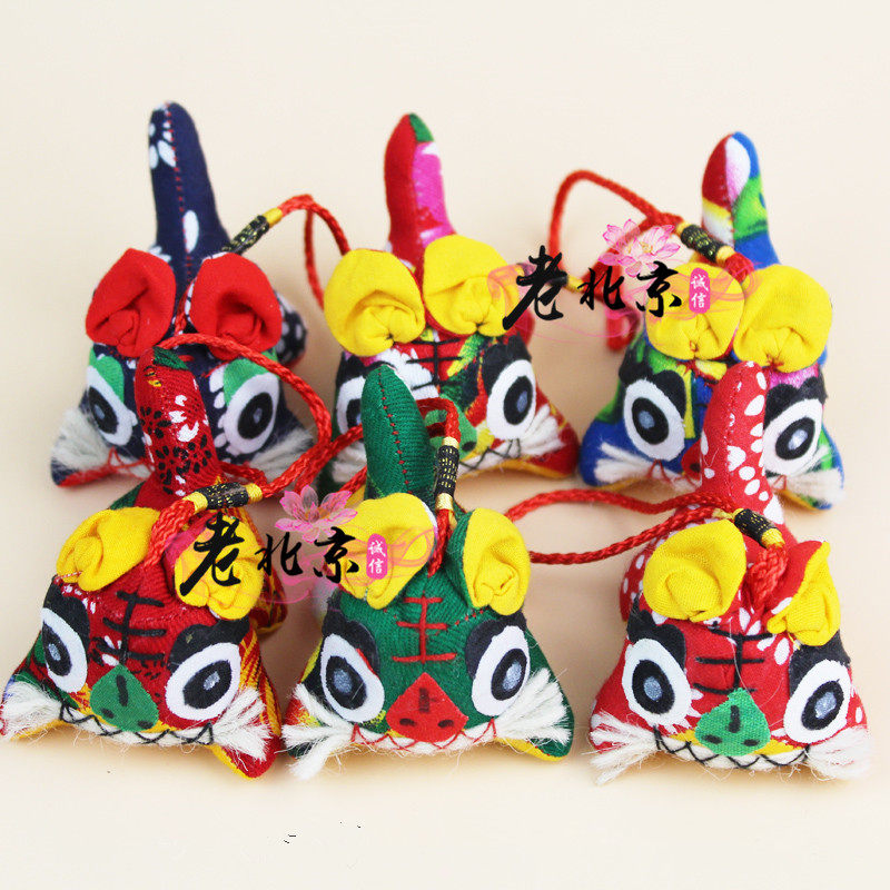 Cloth tiger Pure handwork Presbyopia Coarse cloth Phone hanging go abroad characteristic Chinese style Keepsake Decorationin the Arts and crafts , Folk arts and crafts Features , Cloth tiger  category - from Buy2taobao.com to provide professional Taobao agent buy service