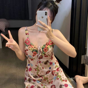 韩版大码300斤胖mm性感吊带睡裙春季新款显瘦碎花家居服睡衣ins潮