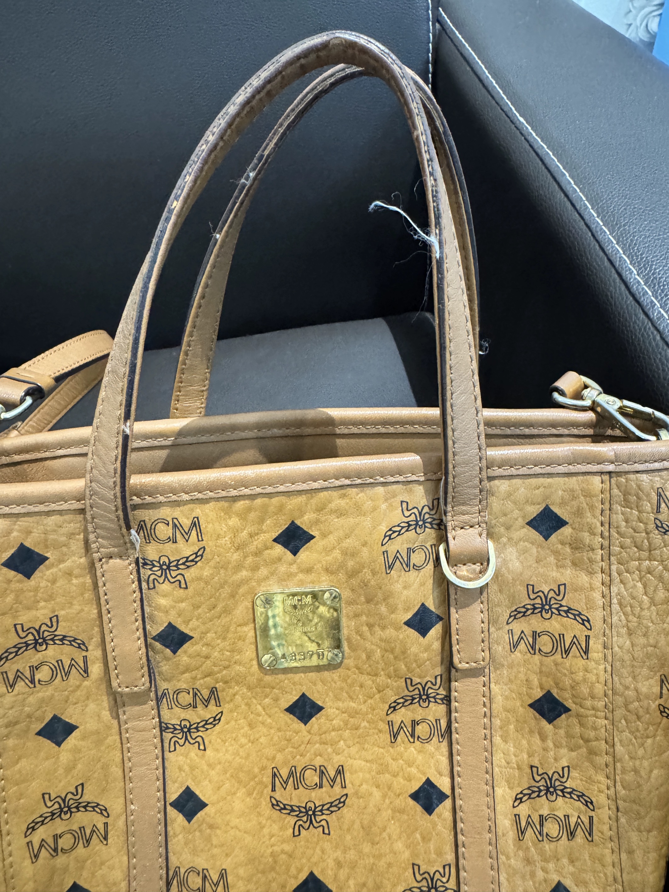 mcm菜篮子边油磨损翻新 包包修复五金电镀翻新