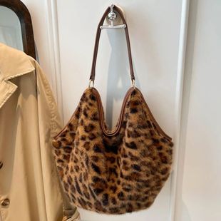 Winter Leopard Women's Plush Shoulder Bags Solid Color Faux