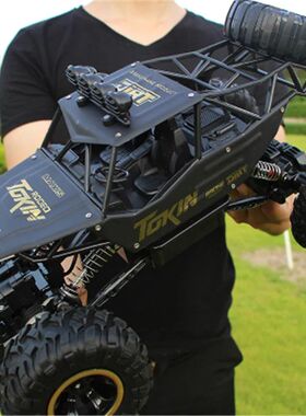 2 / 6 4WD RC Car 2.4G Radio Control Car Buggy Off-Road Remot
