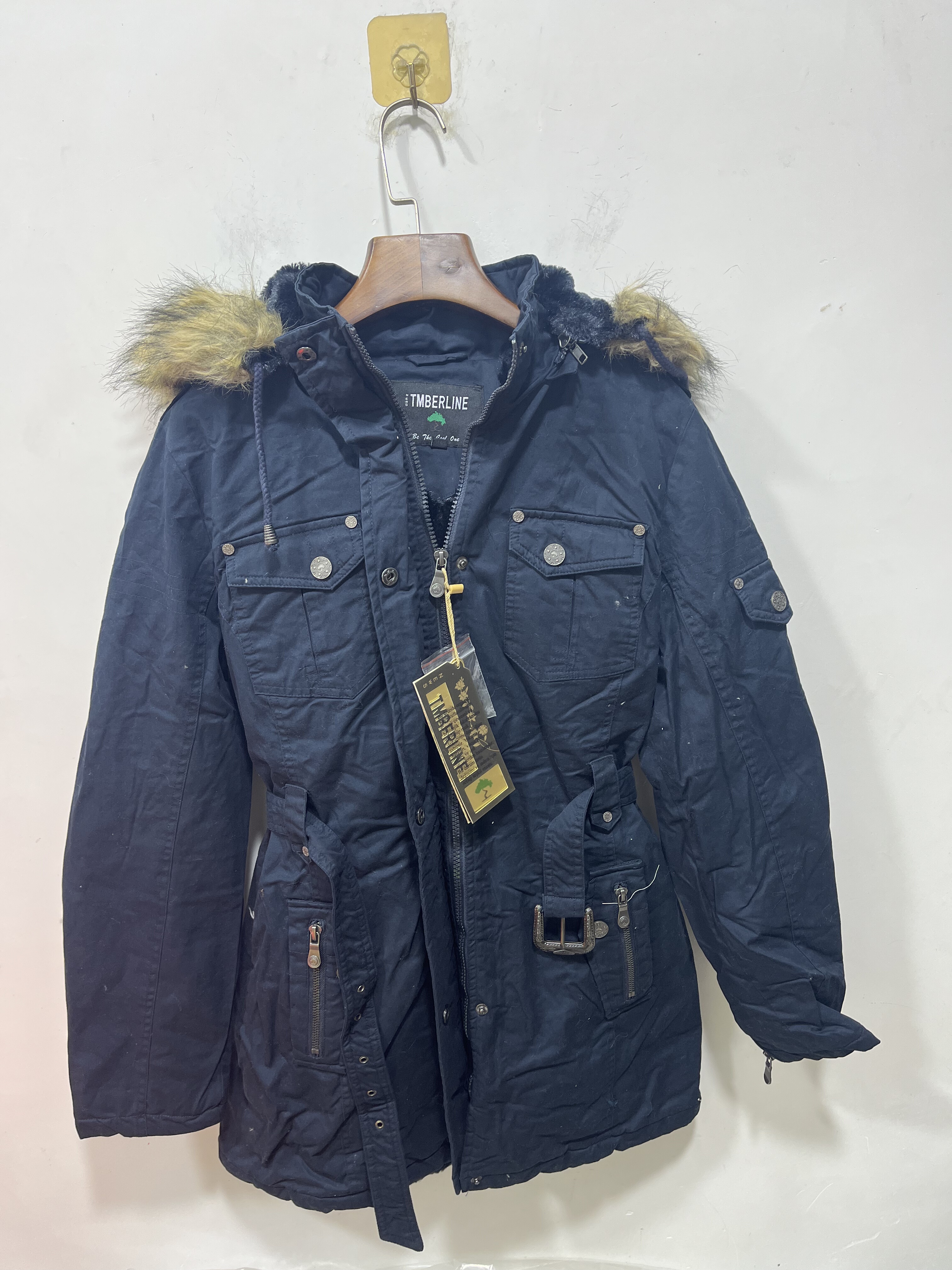 亏本清货秋冬女装时尚百搭休闲潮牌棉服外套上衣保暖连帽加绒风衣