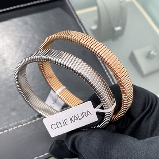CELIE 螺纹金属宽面弹簧男女手镯简约情侣手环节日礼物 KALIRA个性