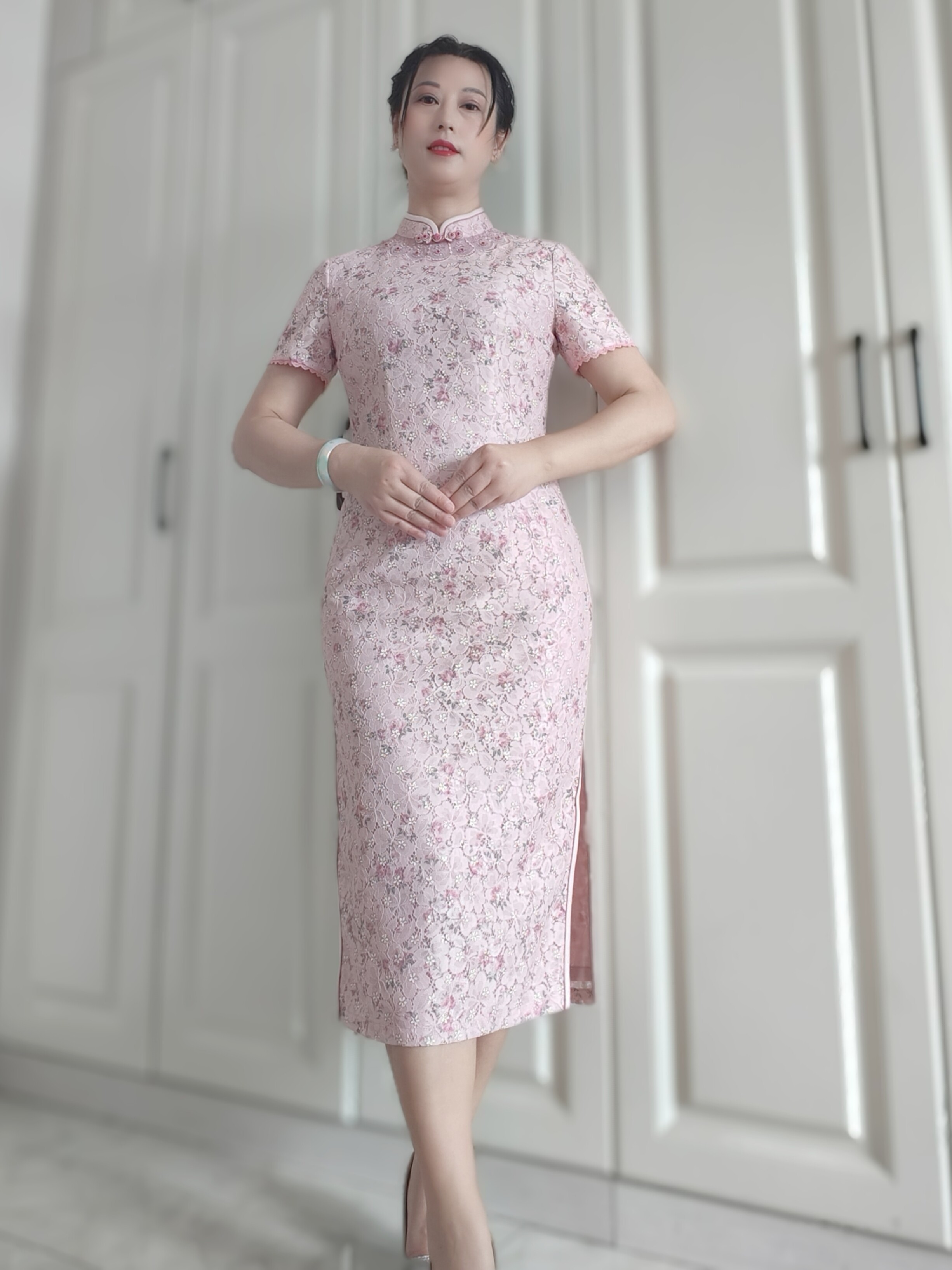 5048-2古典中长款性感立领粉色显瘦新款改良蕾丝开叉袖宴会旗袍