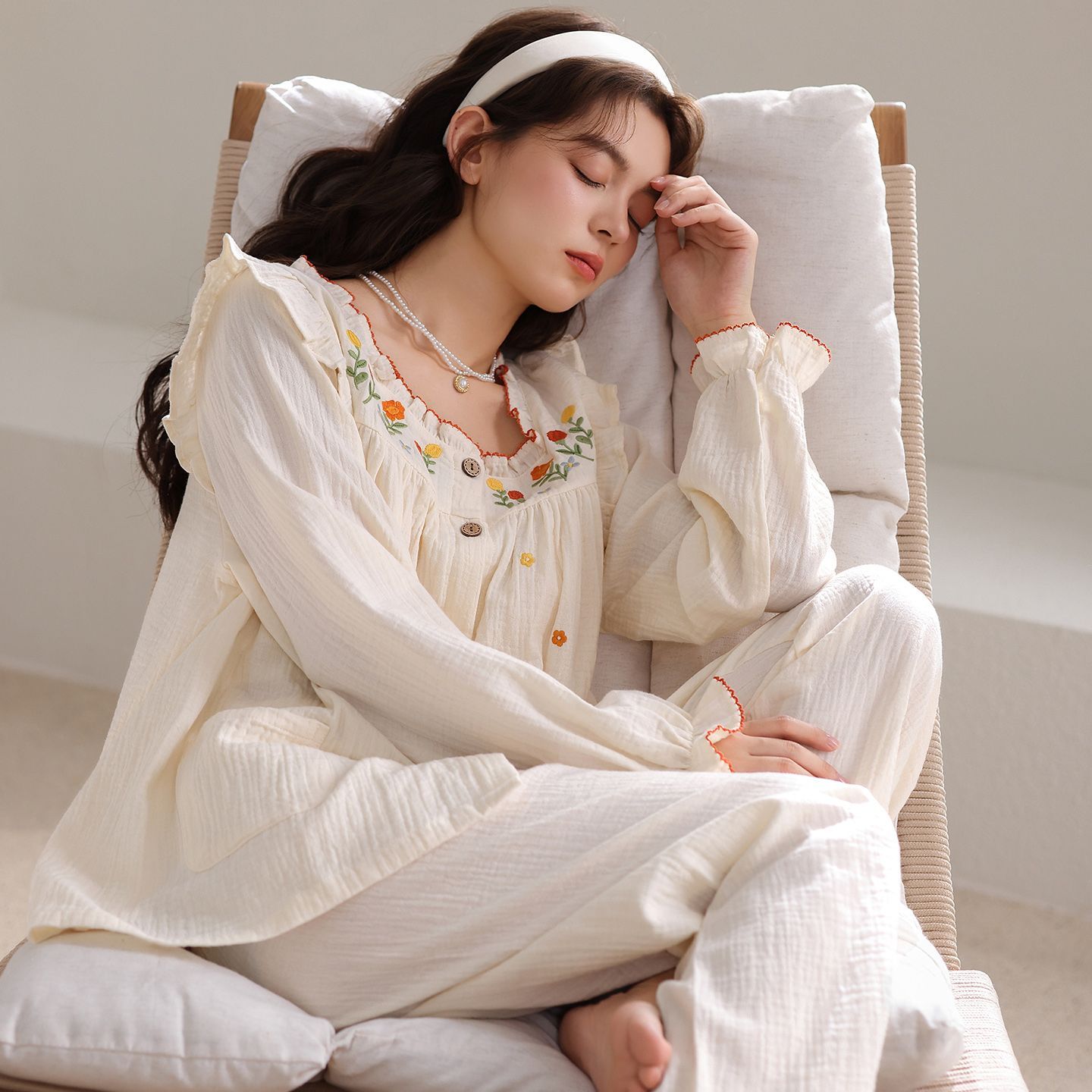 睡衣女士法式宫廷风甜美绣花纯棉纱长袖长裤家居服春秋季新款套装