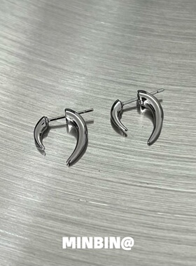 小众狼牙耳钉高级感欧美个性独特冷淡风月牙耳环美式甜酷耳饰男女