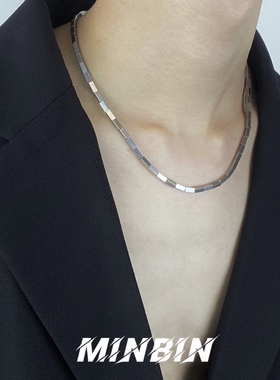 立体方块锁骨链男潮牌金属钛钢简约几何项链女ins冷淡风土酷中性