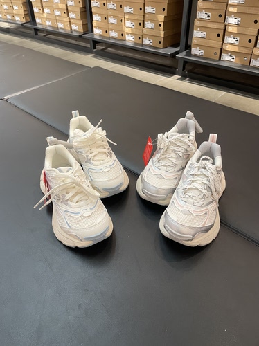 李宁女子潮流经典复古增高老爹鞋