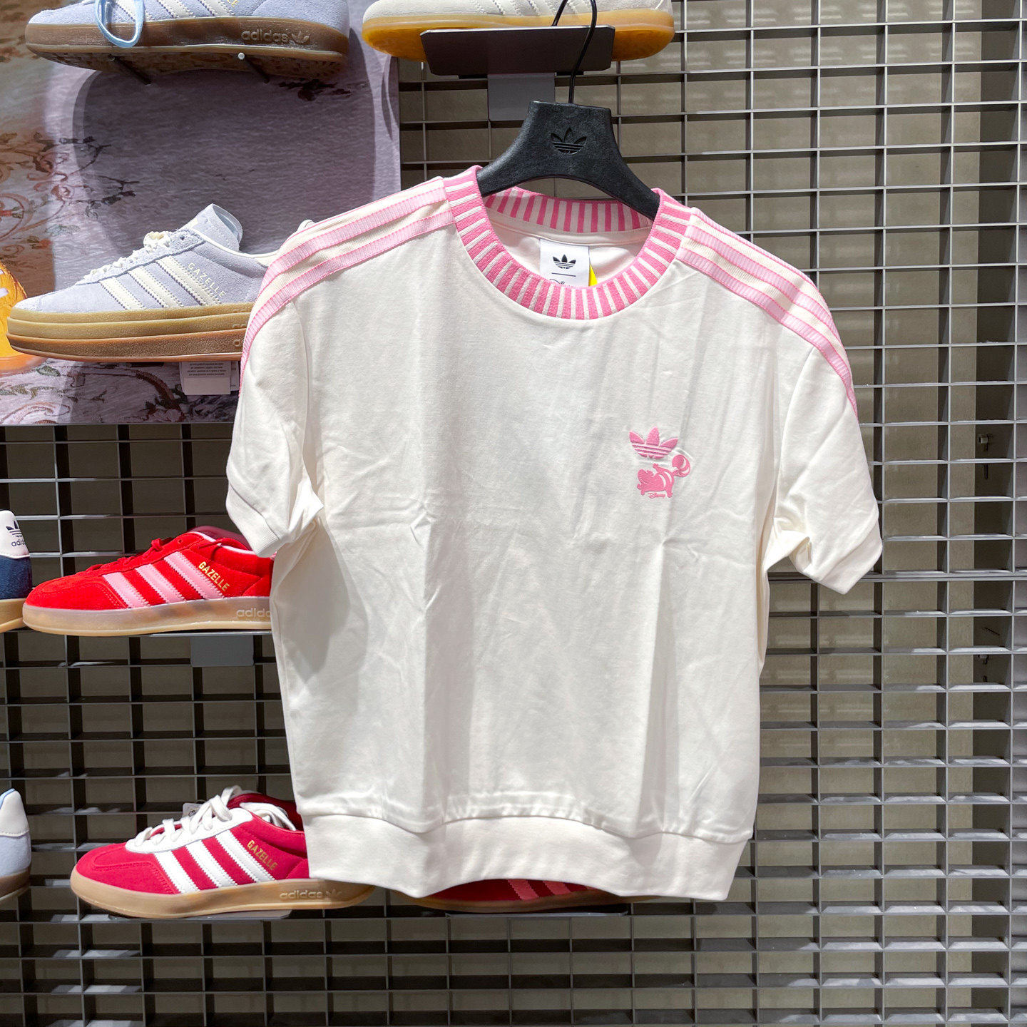 Adidas三叶草女装2026夏