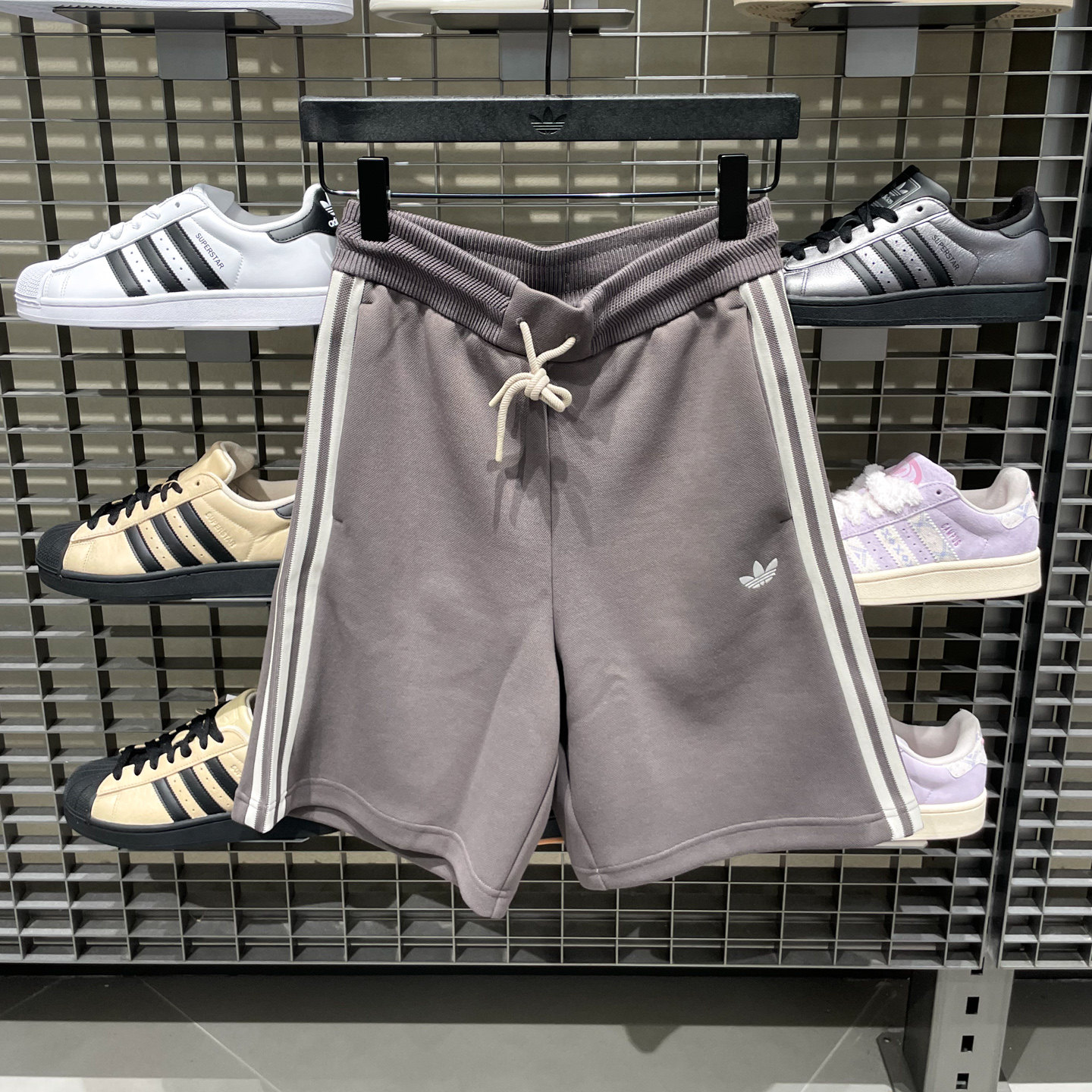阿迪达斯三叶草男针织短