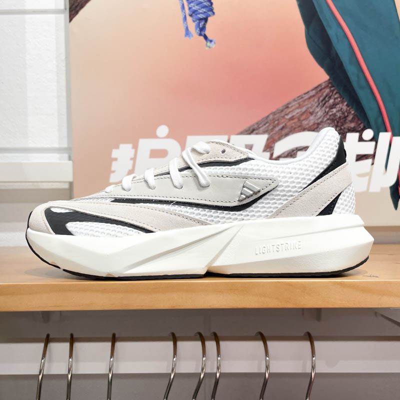 Adidas阿迪达斯女子2025新款LIGHTBLAZE超轻回弹流光跑步鞋JH6962