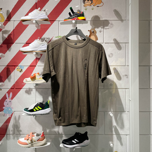 阿迪达斯男装2024夏新款武极系列宽松舒适运动休闲短袖T恤 IW1516