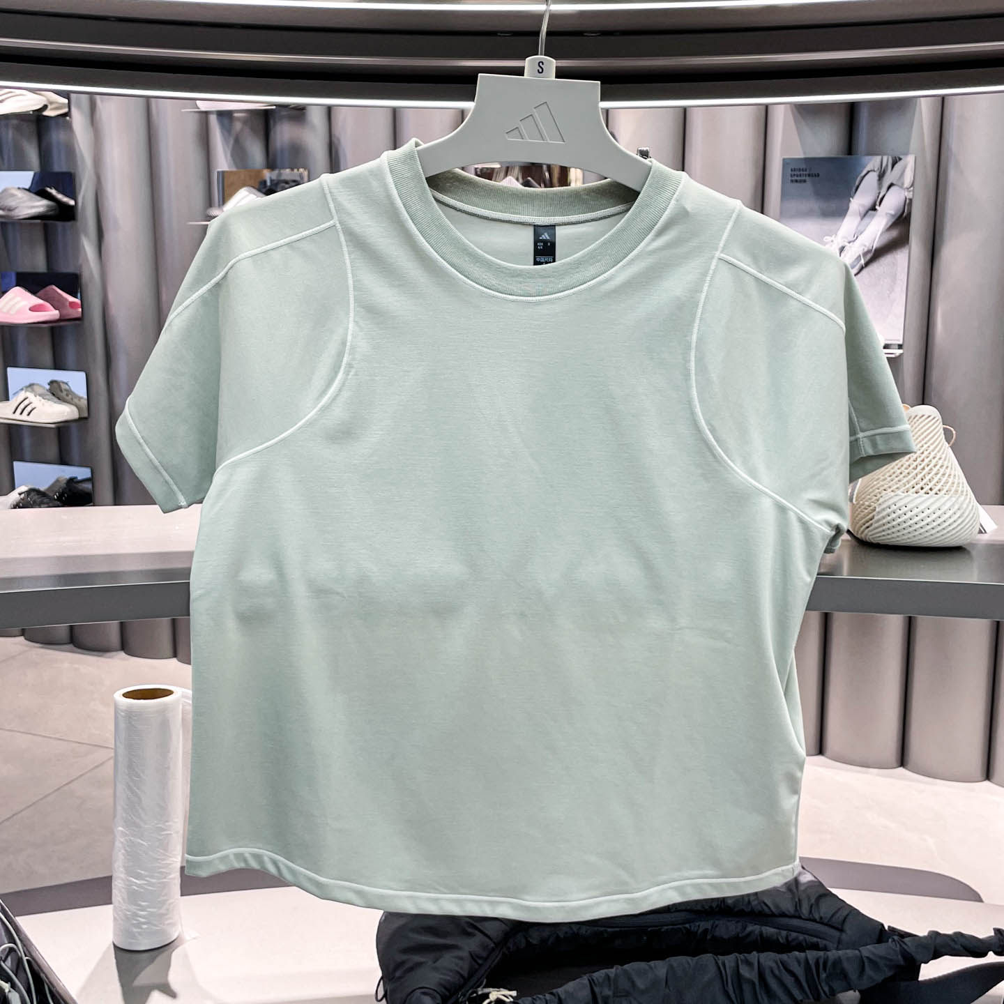 Adidas阿迪达斯女装2026