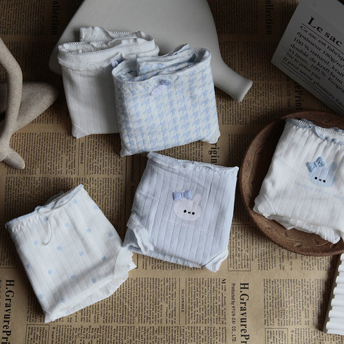 蓝白可爱萌兔中腰棉质内裤女