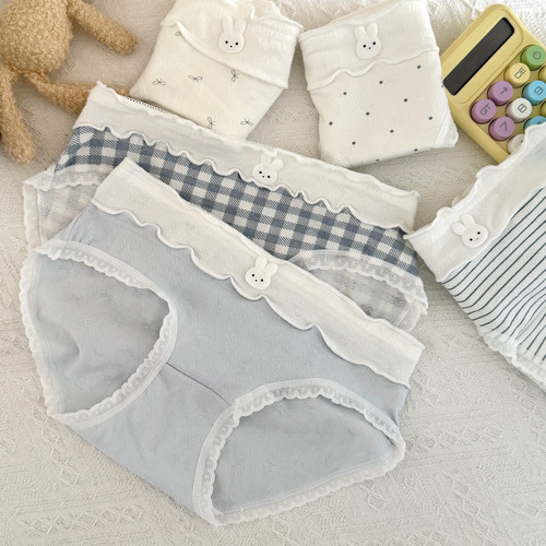 可爱小兔透气纯棉裆中腰三角裤