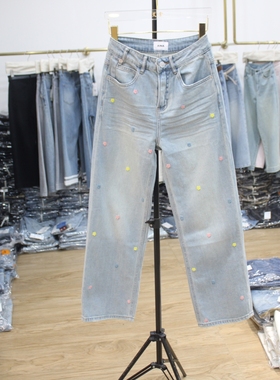 艾拿28358浅蓝水洗刺绣波点花直筒牛仔裤2025年春秋新款女装长裤