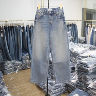 艾拿66905浅蓝色高腰宽松直筒牛仔裤2026年春季女显瘦窄版阔腿裤