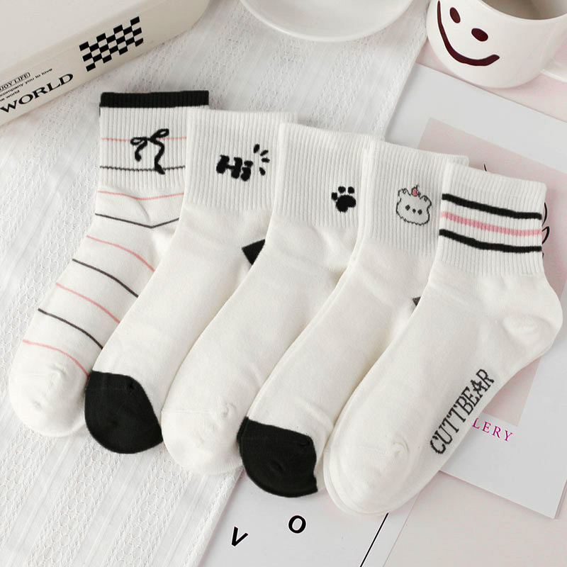 一次性白袜子女春秋中筒袜ins潮四季卡通袜子免洗学生懒人日抛袜