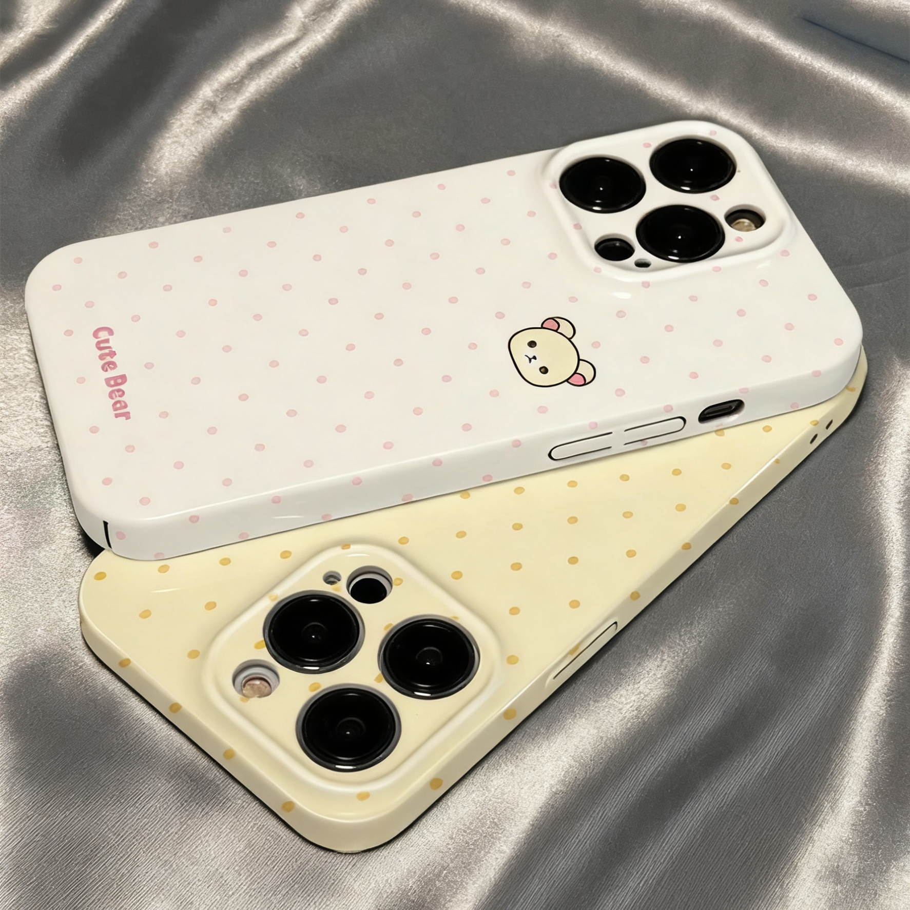 可爱波点小熊适用苹果17promax手机壳iPhone16菲林15新款14pro创意情侣11plus小众女x全包防摔xs精孔菲林硬壳