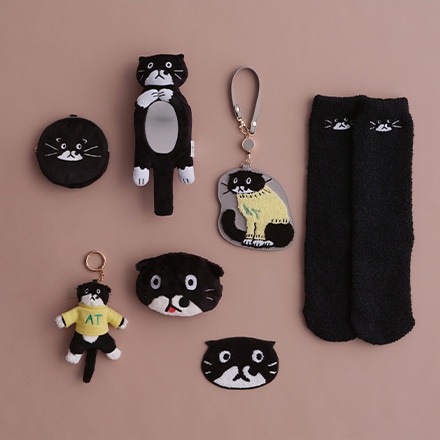 予 日本代购Afternoon下午茶联名崔英珠Mochan黑猫抱偶 包挂 毛毯