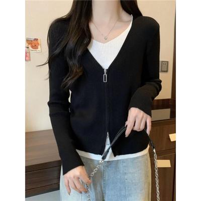 假两件针织开衫女2025早春装新款设计感内搭春秋季V领显瘦打底衫