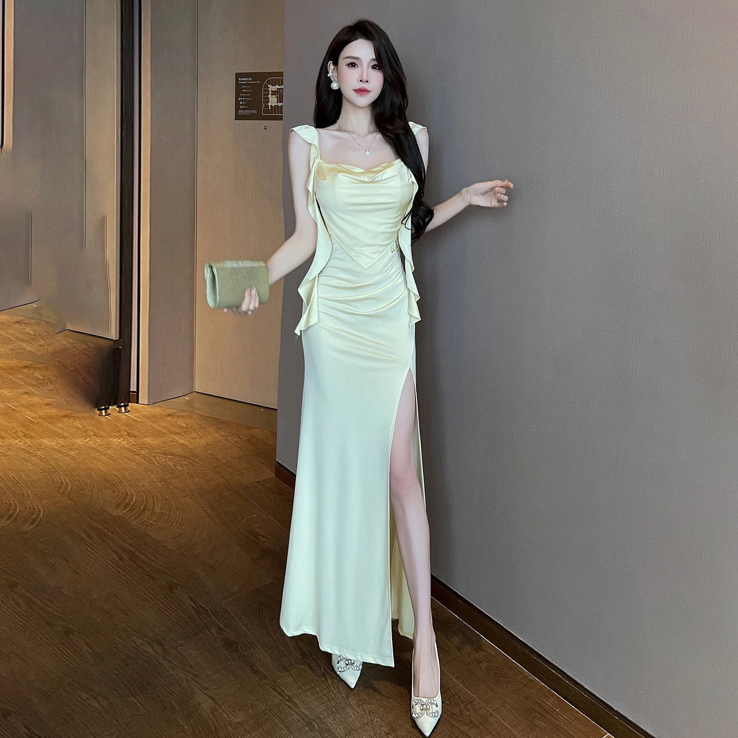 时尚无袖吊带高腰显瘦晚礼服