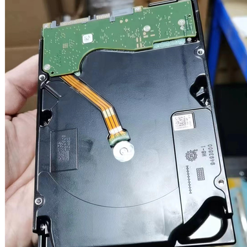 希捷8T机械专业监控硬盘