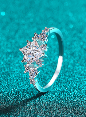 时尚S925纯银莫桑钻戒指女正方几何设计感指环清冷感轻奢送女友