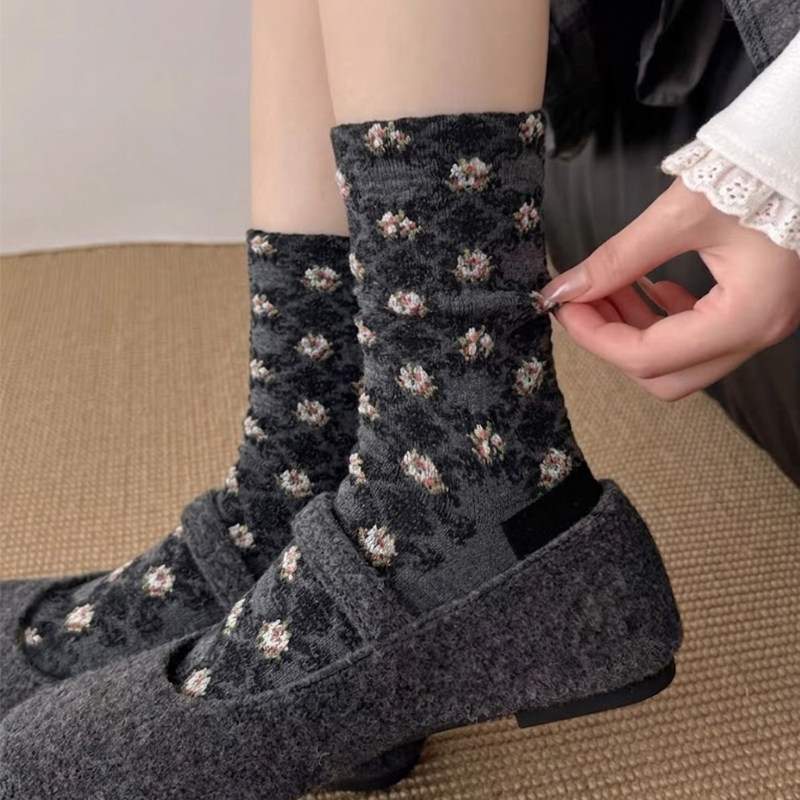 法式复古碎花中筒袜女秋冬季小众浮雕立体花纹百搭堆堆袜女棉袜潮