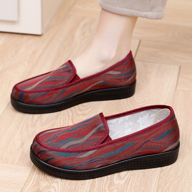 26春季老北京布鞋女红色软底防滑妈妈鞋舒适透气一脚蹬奶奶单鞋,女鞋,传统布鞋,淘宝优惠券,粉丝福利购,淘宝优惠卷