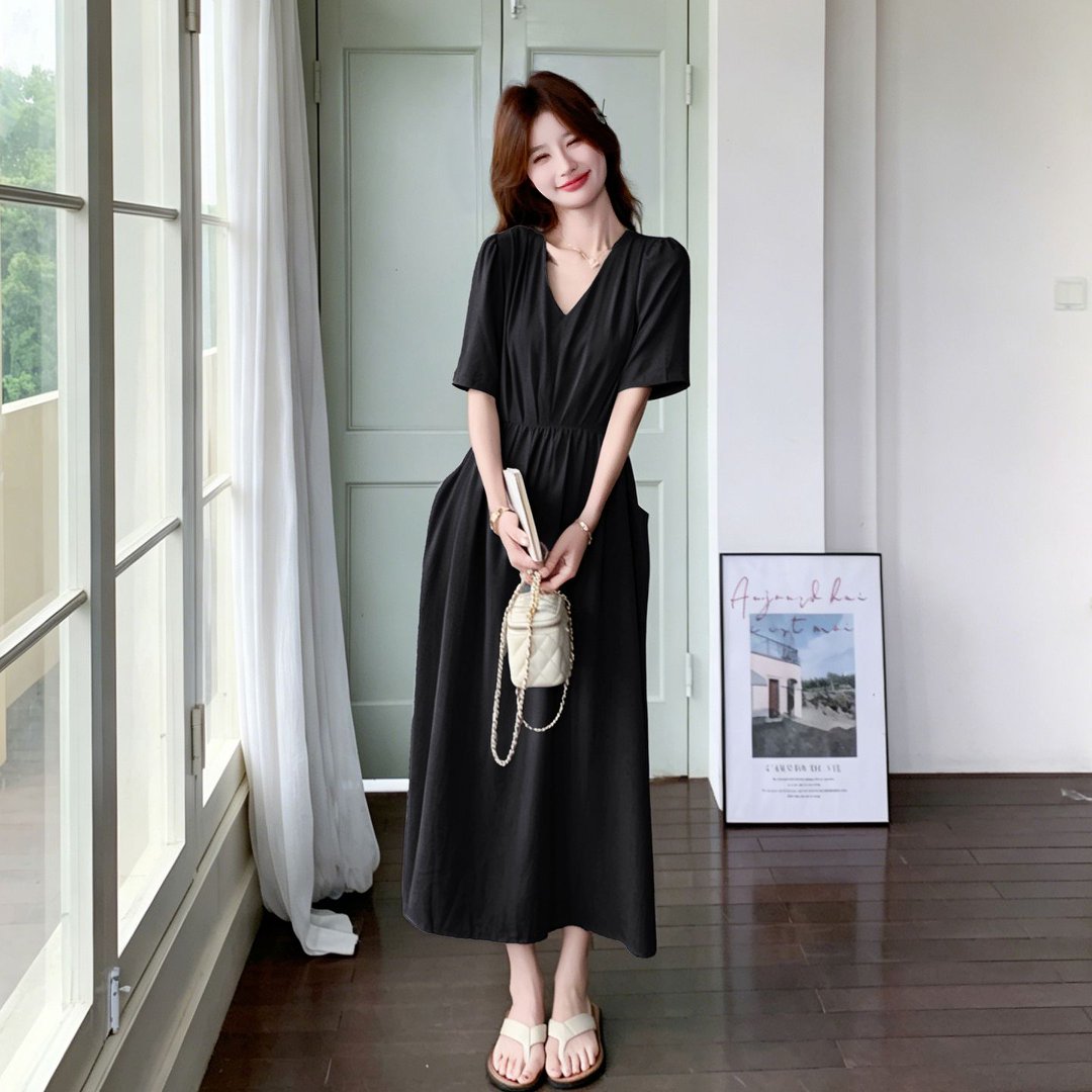 纯色中袖V领收腰连衣裙女