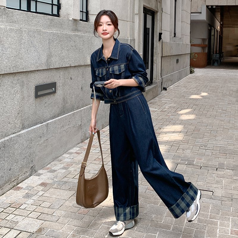 松弛感减龄牛仔套装长裤女秋季新款休闲气质港风衬衫阔腿裤两件套