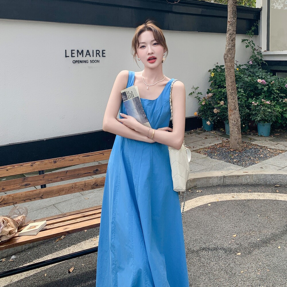 氛围感大摆型高腰无袖长裙女夏装赫本风高级感气质显瘦背带连衣裙