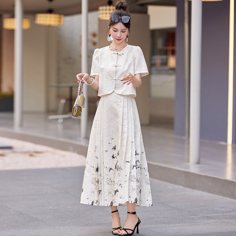 新中式提花马面裙套装女夏季高级感盘扣上衣改良印花半身裙两件套