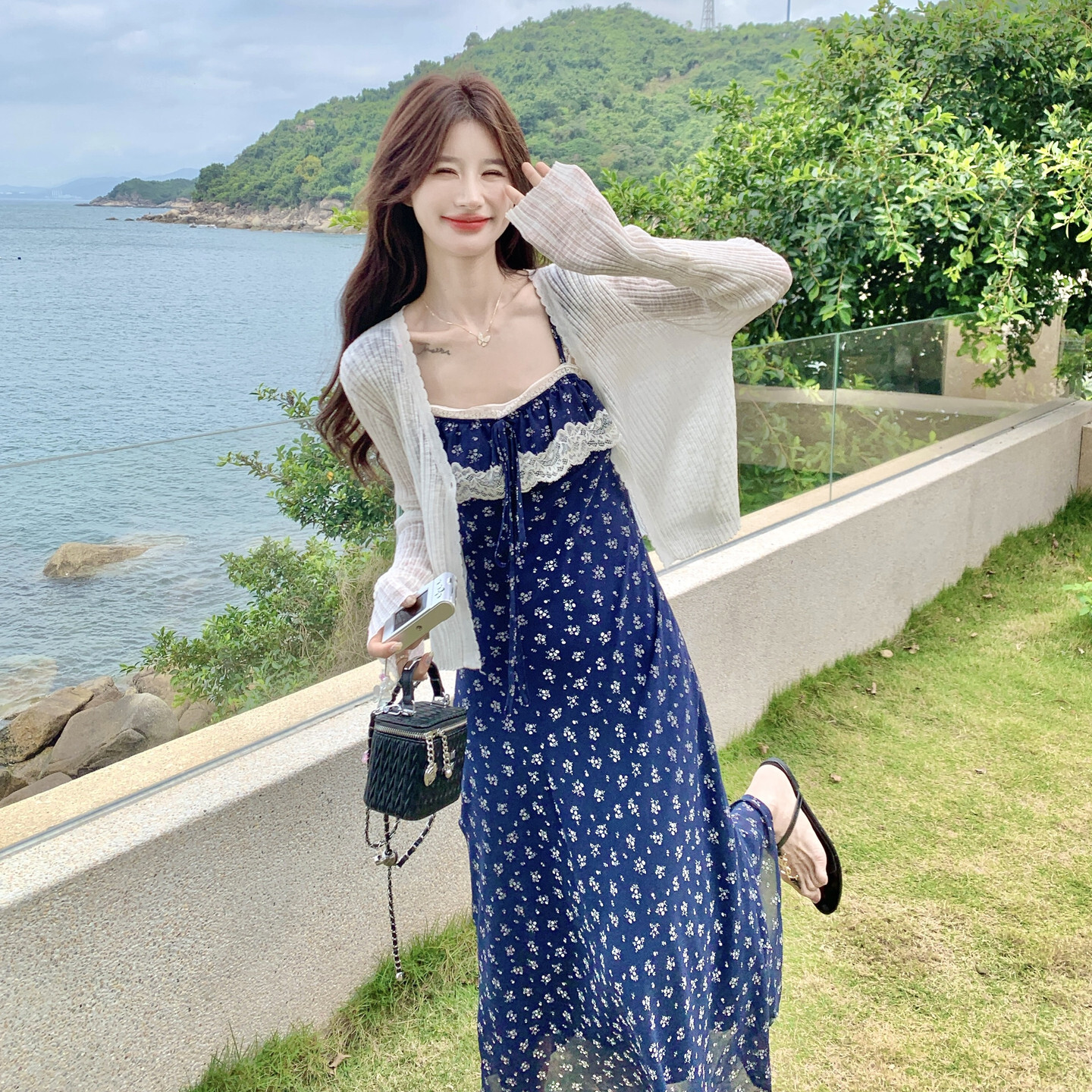 开衫碎花蕾丝拼接连衣裙
