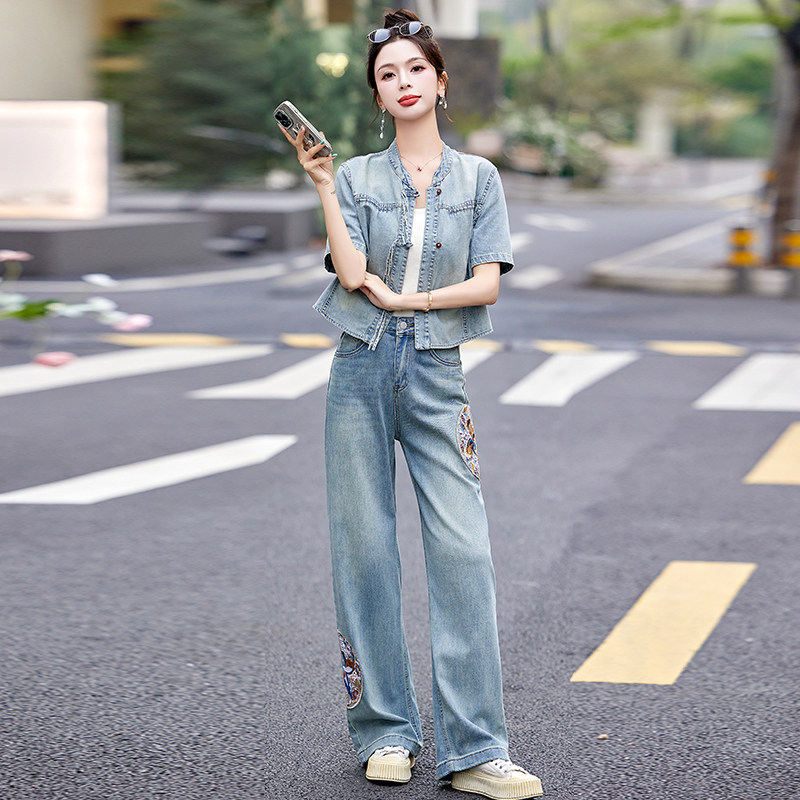 新中式牛仔套装女夏国风刺绣高级感洋气时尚薄款直筒阔腿裤两件套