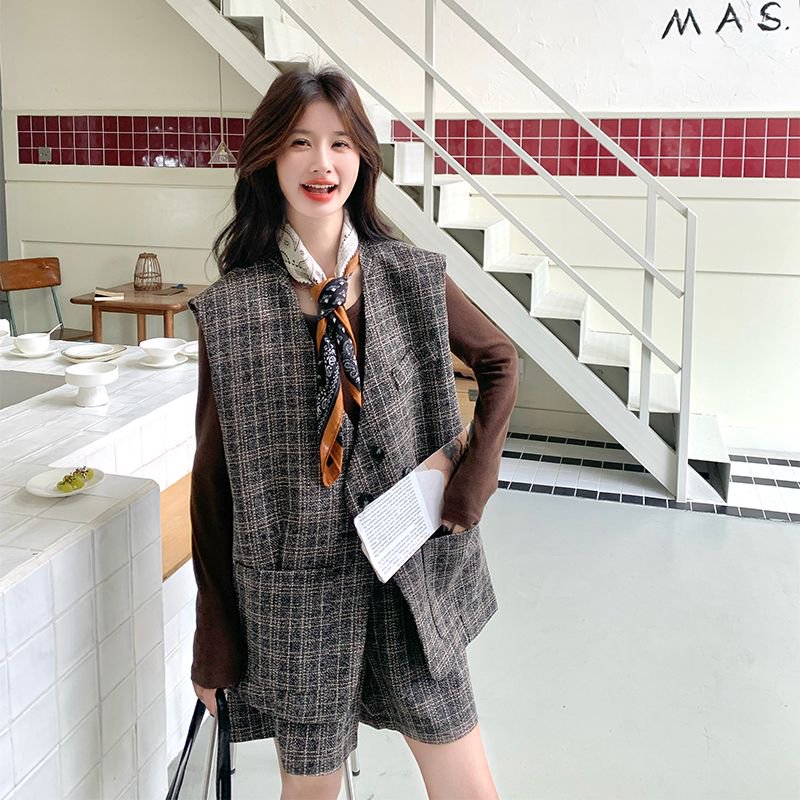 气质格子马甲短裤打底衫三件套女春秋新款学院风减龄时尚休闲套装