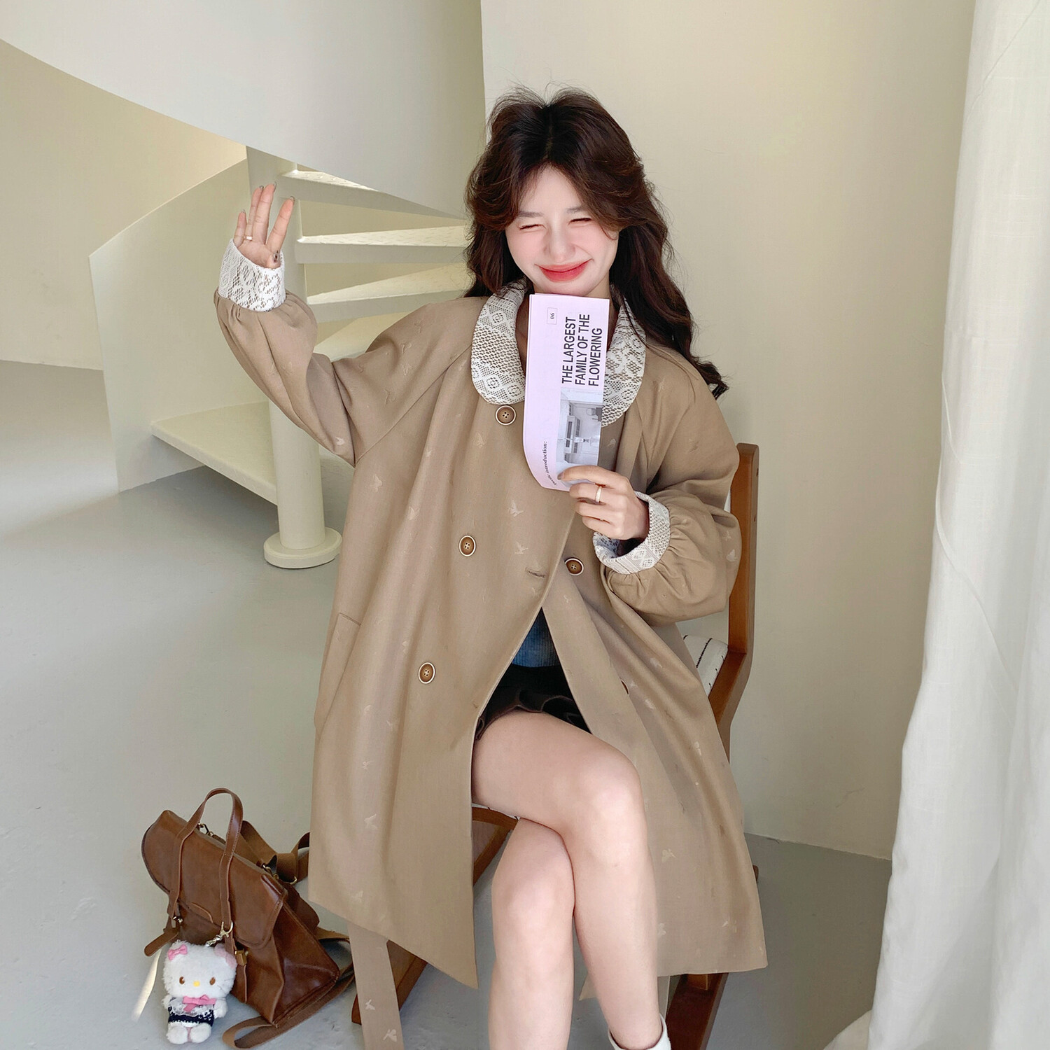 卡其色超好看风衣外套女春秋2026新款设计感蕾丝拼接宽松休闲大衣