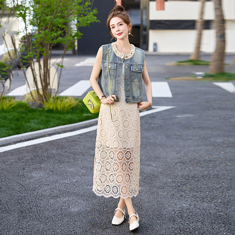 设计感轻奢牛仔马甲搭配镂空蕾丝背心裙两件套女夏装连衣裙套装潮