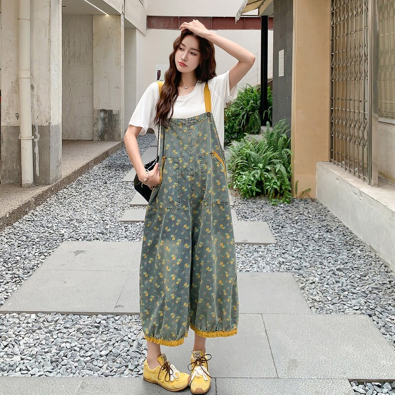 多巴胺黄色碎花牛仔背带裤套装女2025夏季俏皮活泼休闲T恤两件套