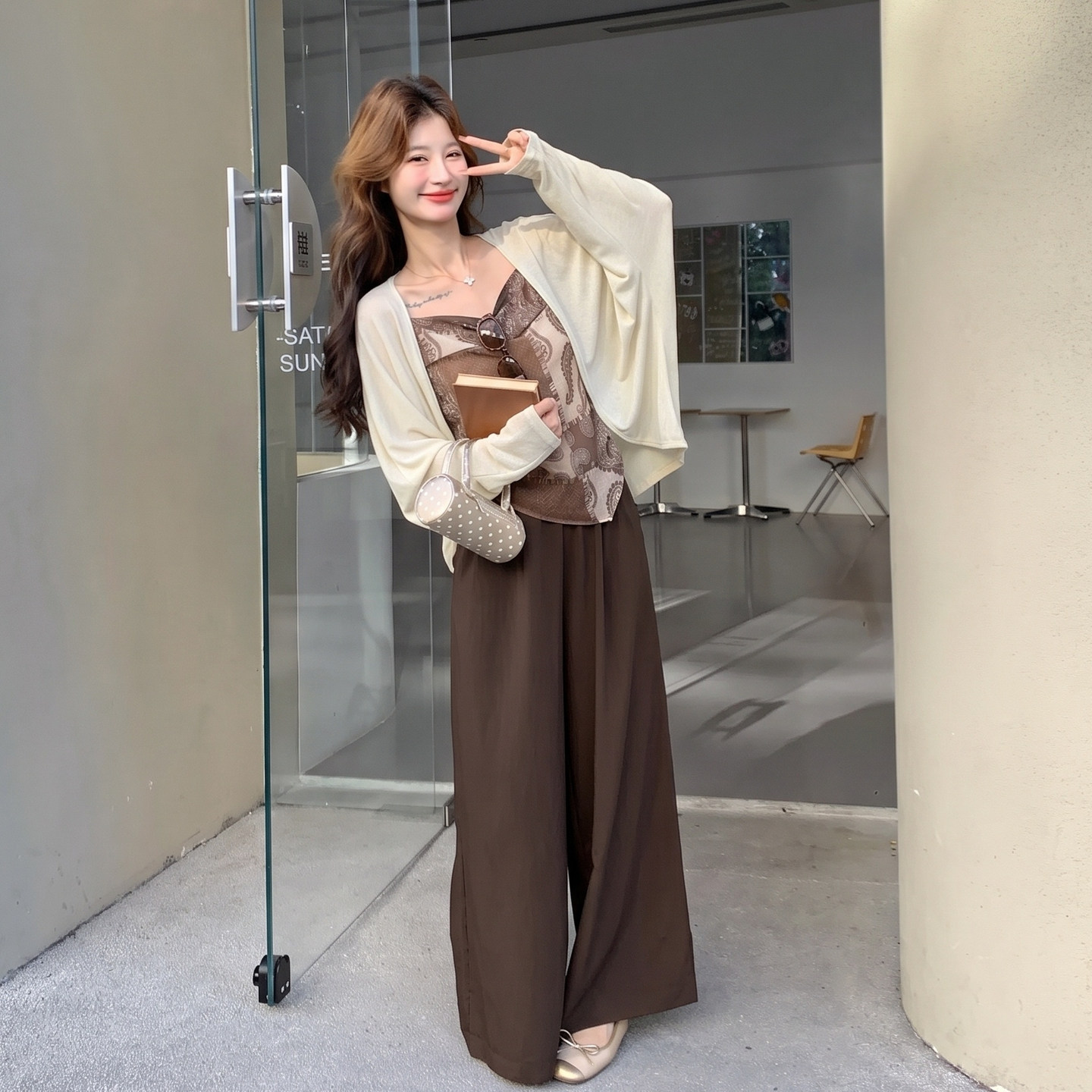 度假风松弛感防晒开衫吊带阔腿裤套装女秋2026新款轻熟精致三件套