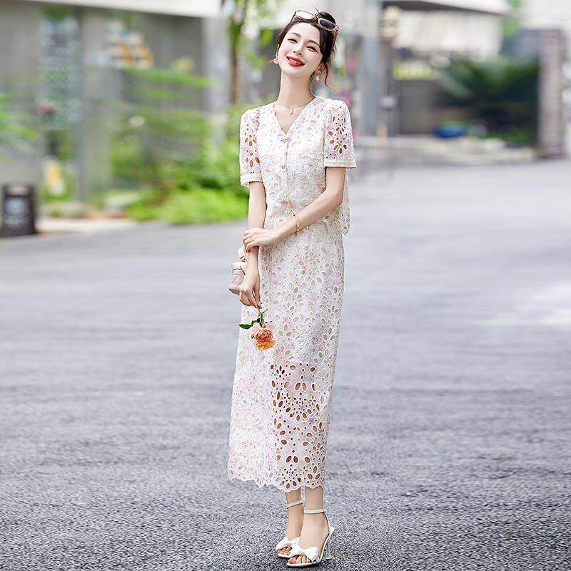 设计感镂空蕾丝两件套长裙女夏季短袖V领上衣高腰显瘦半身裙套装