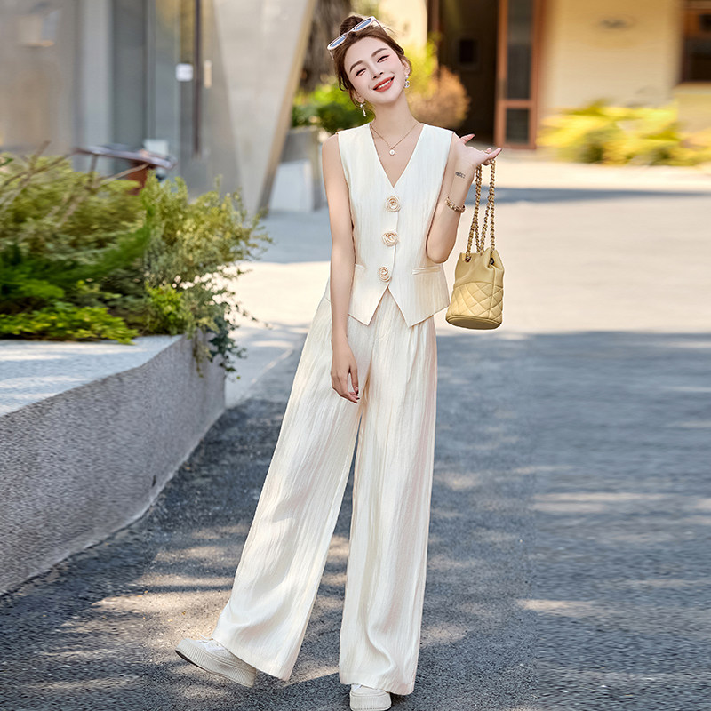 老钱风阔腿裤套装女夏新款时尚气质通勤马甲减龄休闲两件套职业装